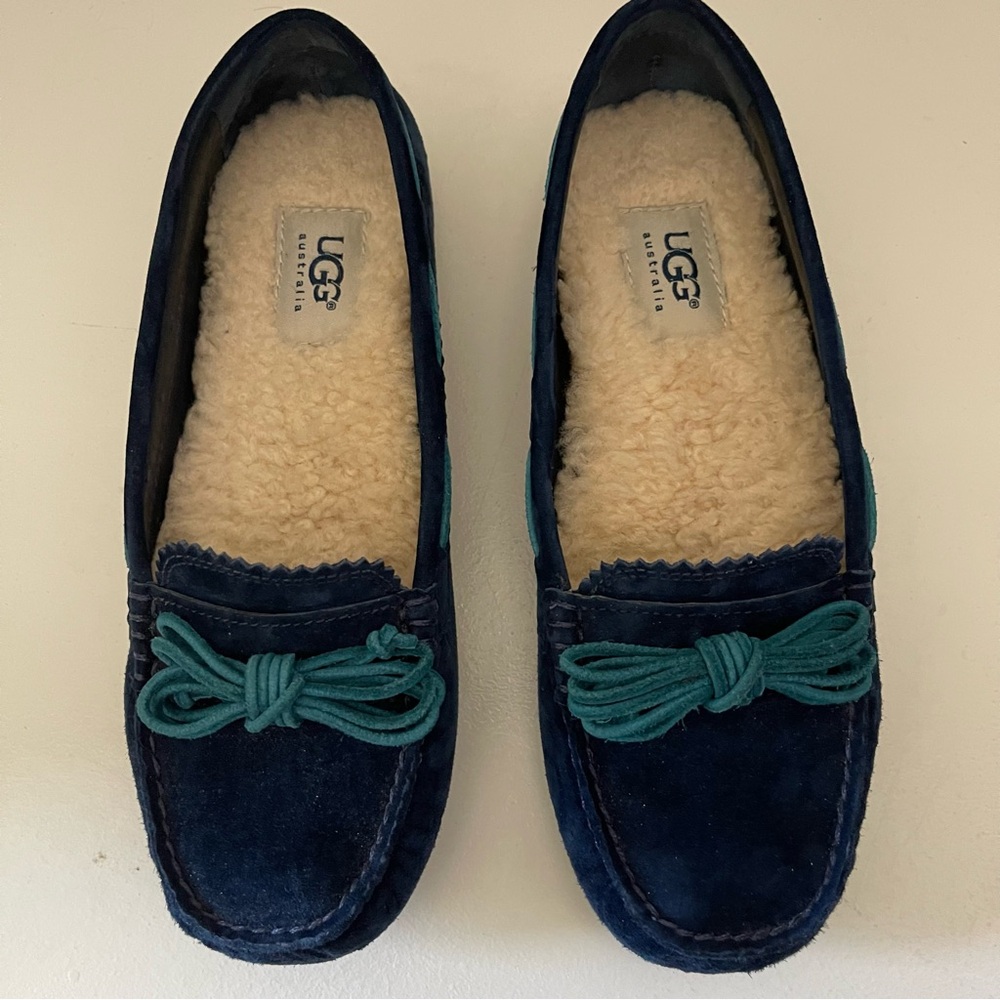 UGG Moccasins Loafers Blue Suede With Bow Size 6 Meena Shearling Driving Shoe